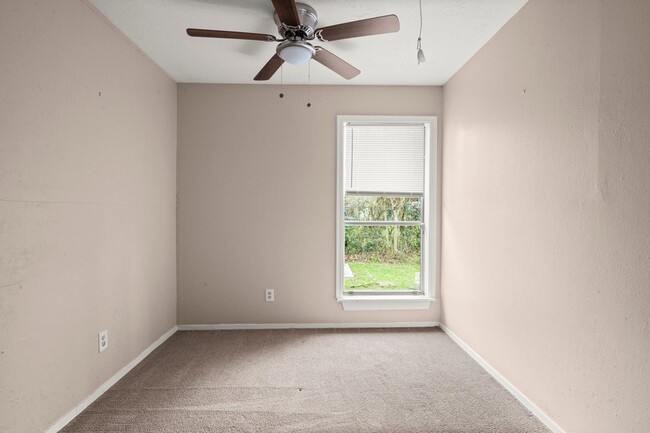 Building Photo - 706 Shenandoah Dr