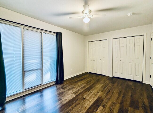 Building Photo - 909 Silber Rd