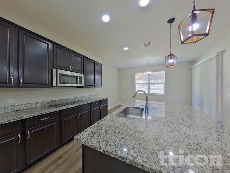 Building Photo - 3525 Chandler Estates Dr