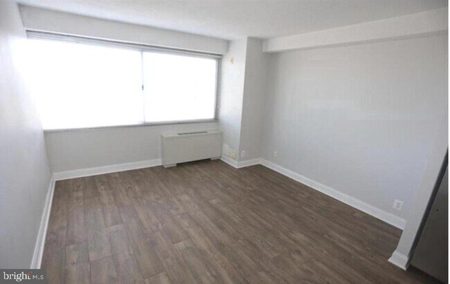 Building Photo - 5500 Friendship Blvd