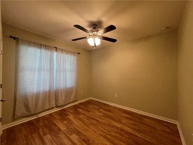 Building Photo - 1586 Lexington Square SW