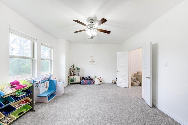 Building Photo - 4055 Woodland Meadow Dr