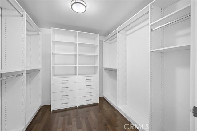 Building Photo - 11023 Fruitland Dr