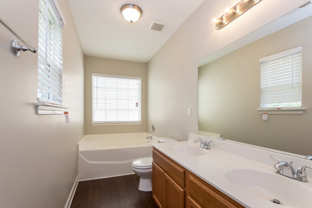 Building Photo - 1003 Korp Rd