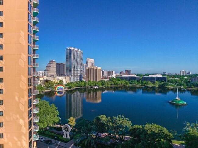 Building Photo - “Luxury, Location, Lifestyle — All at The Waverly”