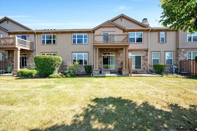 Building Photo - 1848 Crenshaw Cir