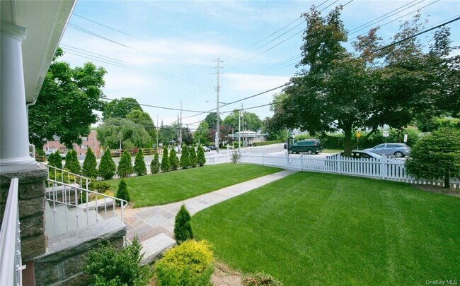 Building Photo - 216 Fenimore Rd