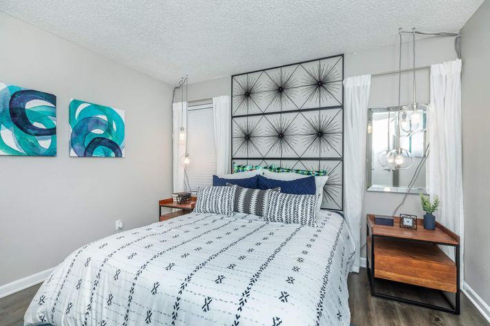 Building Photo - 8800 N Interstate Hwy 35