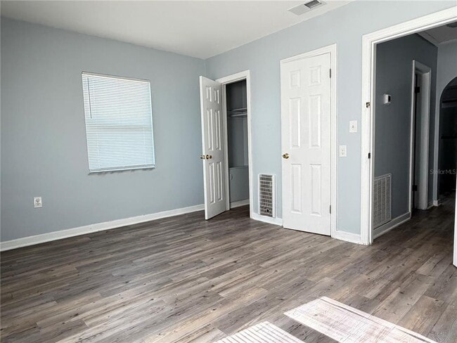 Building Photo - 1481 Drew St