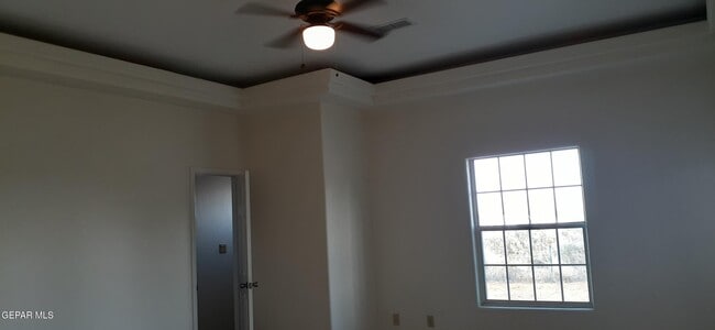 Building Photo - 5466 Buffalo Creek Dr