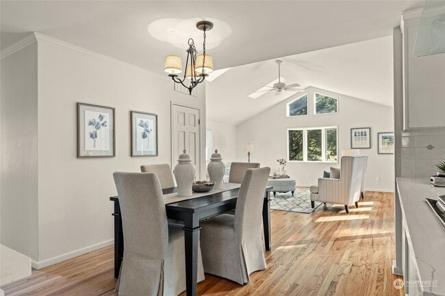 Building Photo - Spacious rambler-style 4 bed 2 bath house in Edmonds