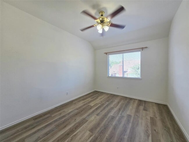 Building Photo - 6415 Taimer Ct
