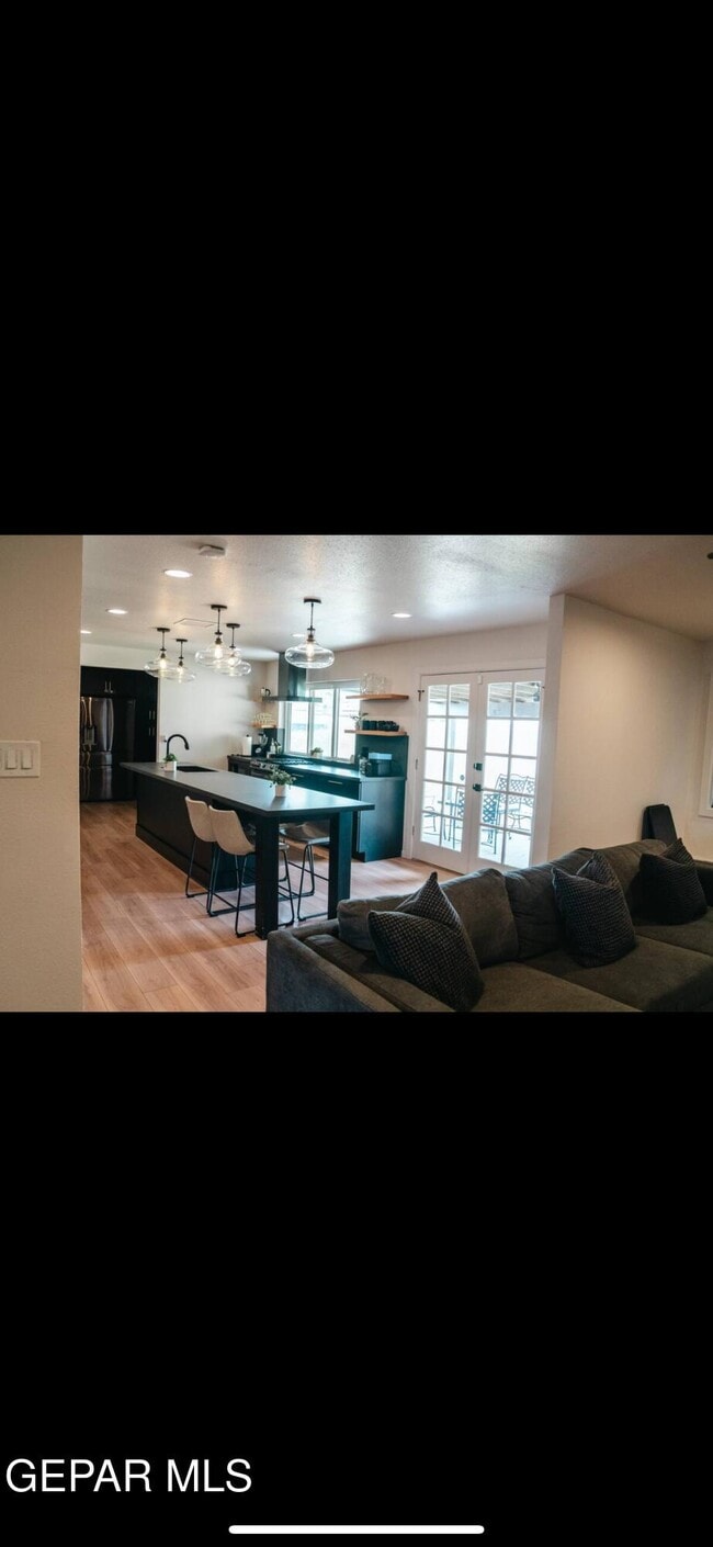 Building Photo - 9001 Lait Dr