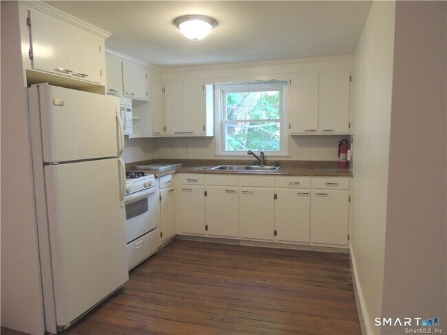 Building Photo - 382 Winthrop Ave