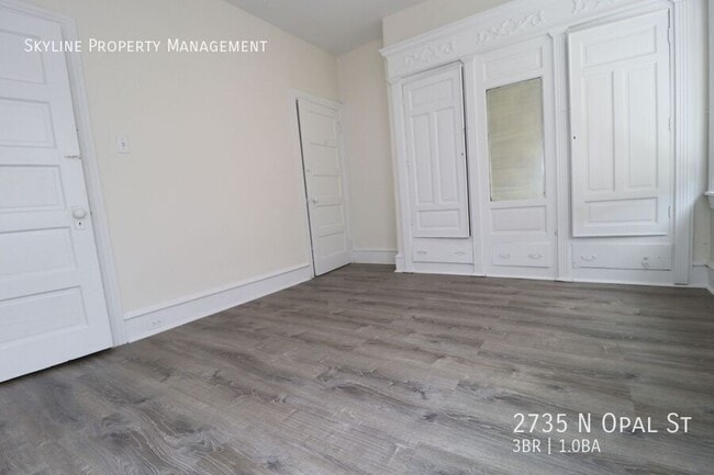 Building Photo - 2735 N Opal St