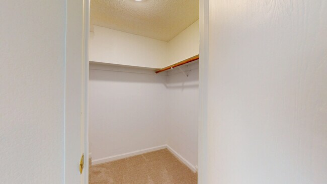 Building Photo - 475 Ignacio Blvd