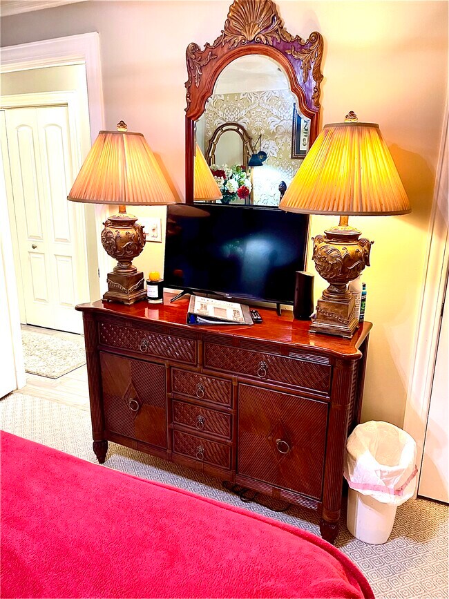 Building Photo - 124 Highridge Dr