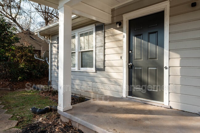 Building Photo - 3454 Rockbridge Rd