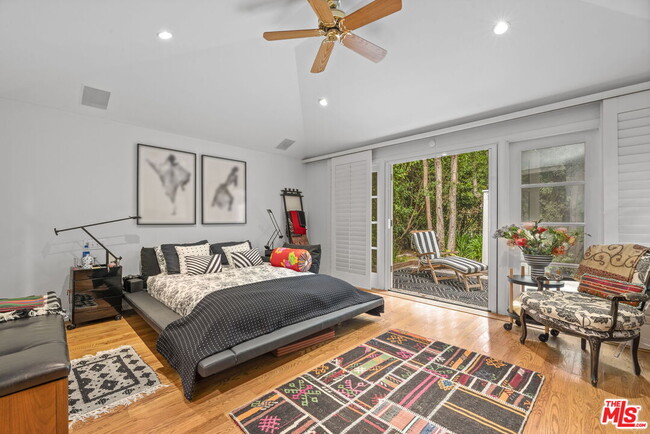 Building Photo - 354 14th St