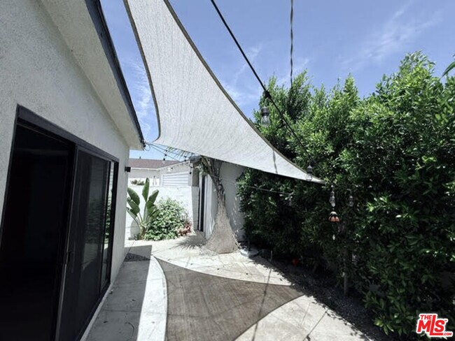 Building Photo - 3111 Glenhurst Ave