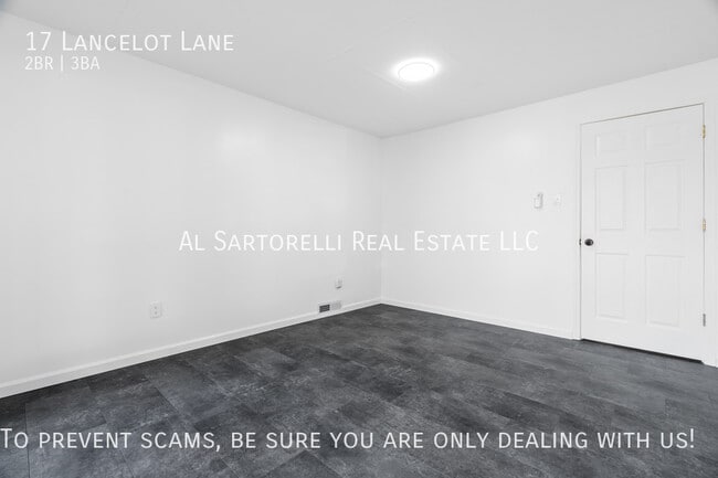 Building Photo - 17 Lancelot Ln