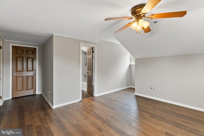 Building Photo - 193 Stirling Ct