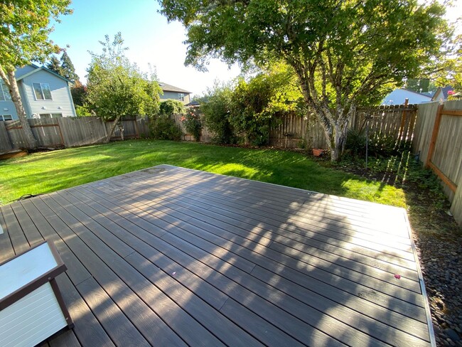 Building Photo - Prime Location - 3Bdrm / 2 Bath House - Wa...