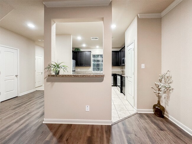 Building Photo - 16771 Mammoth Springs Dr