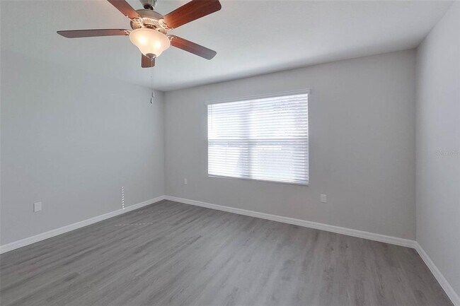 Building Photo - 8611 SW 44th Ct