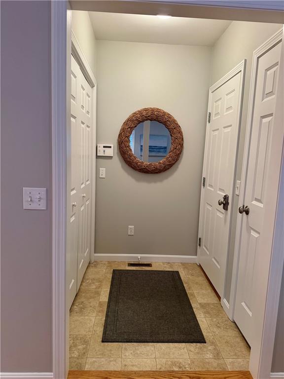 Building Photo - 34 Marian Ave