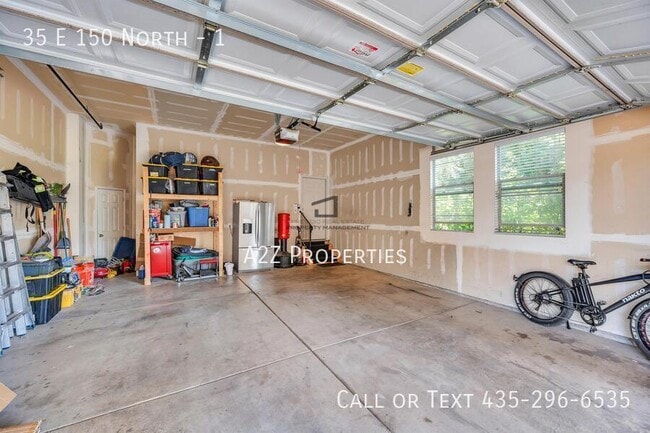 Building Photo - 35 E 150 N