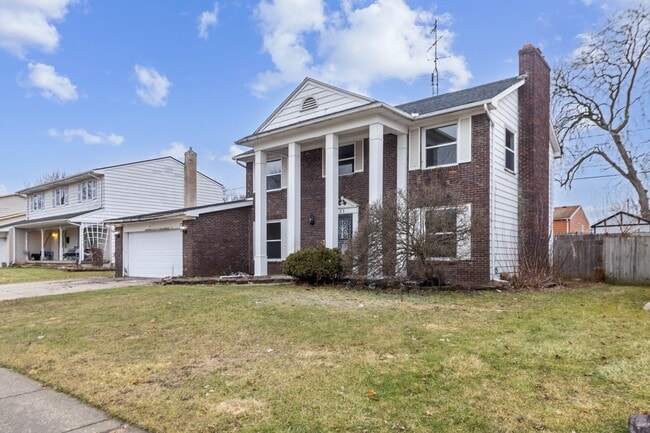 Building Photo - 3233 Wolcott St