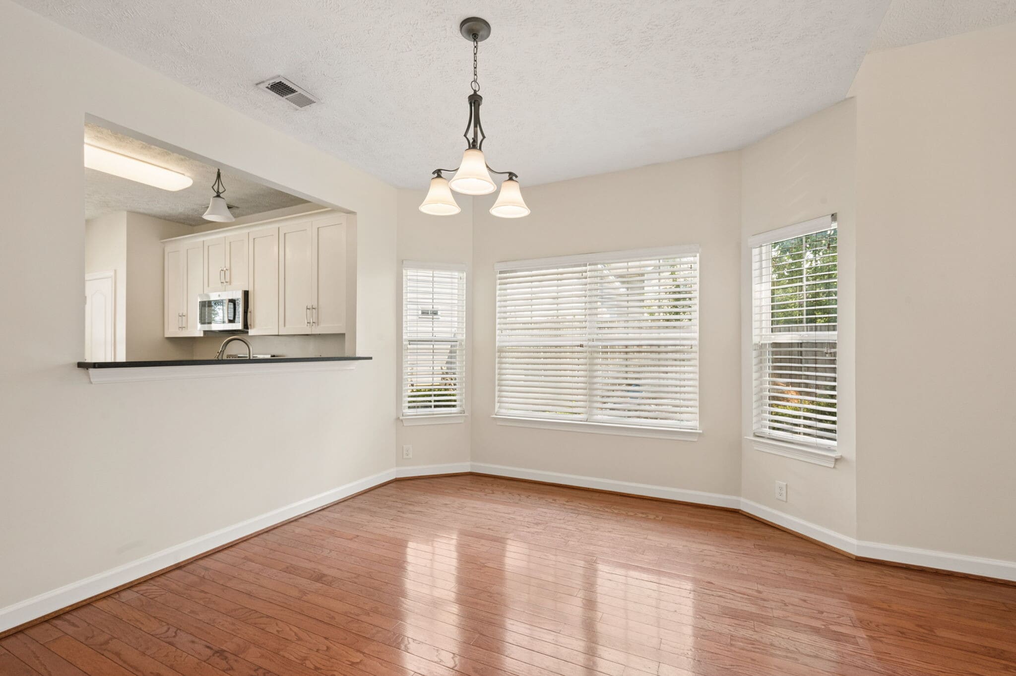 Building Photo - 2741 Rosedale Pl