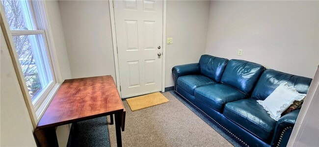 Building Photo - 315 Laurens St