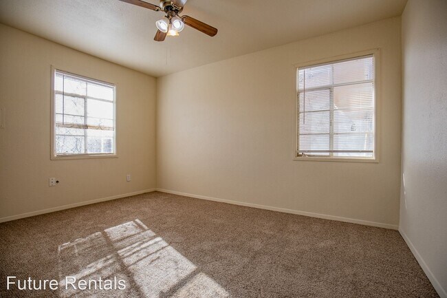 Building Photo - 3 br, 2 bath House - 1010 Dexter