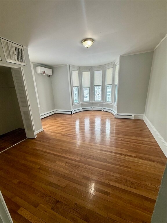 Building Photo - 117 Coburn St