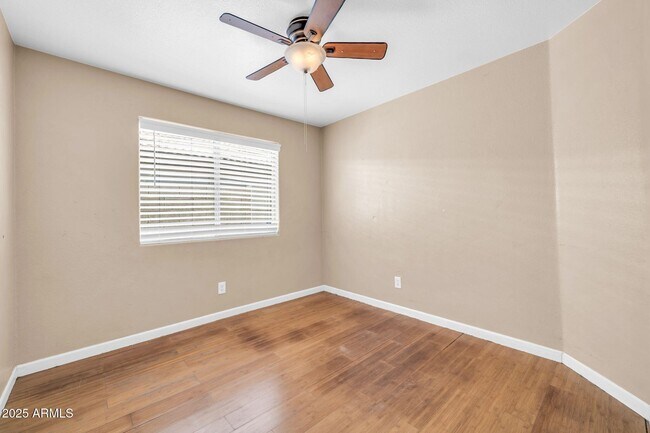 Building Photo - 8544 W Cherry Hills Dr