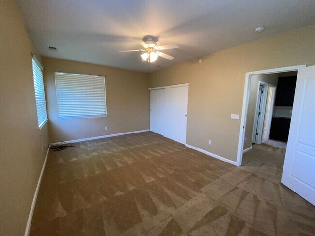 Building Photo - Wingfield Springs/Red Hawk Golf Course - E...