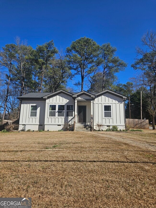 Building Photo - 1718 Line St