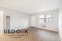 Building Photo - 660 S Riverside Ave
