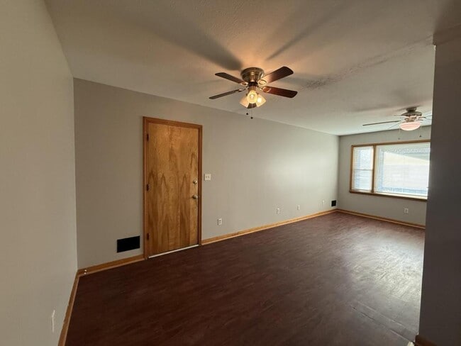 Building Photo - 2013 S 28th St