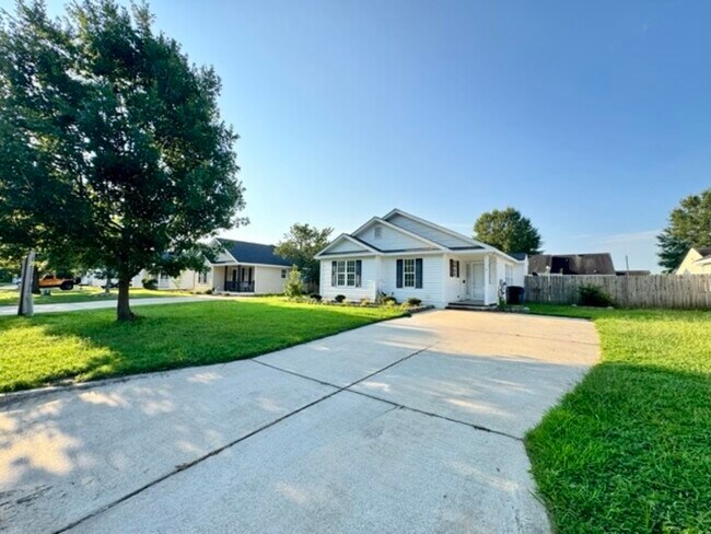 Building Photo - 4116 Huntsmoor Ln NW