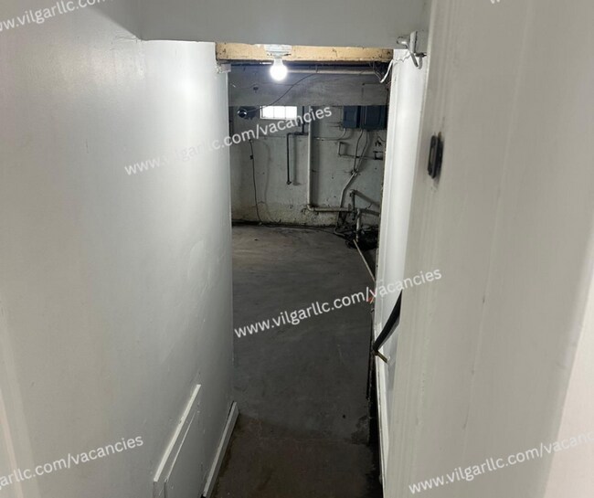 Building Photo - Newly Renovated 4 Bedroom • 2- Bathroom 3 story Home