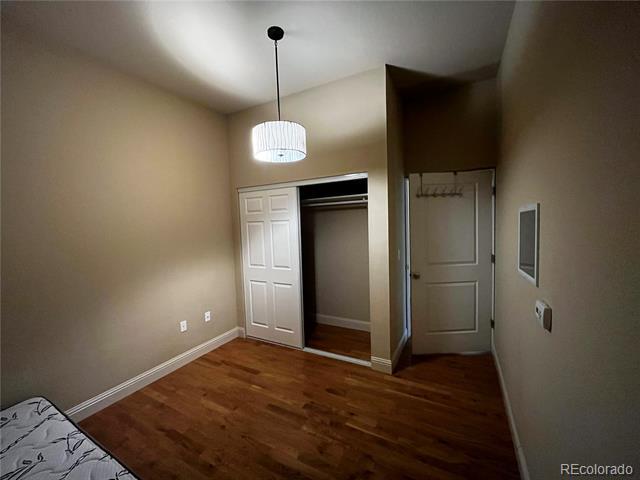 Building Photo - 5401 S Park Terrace Ave