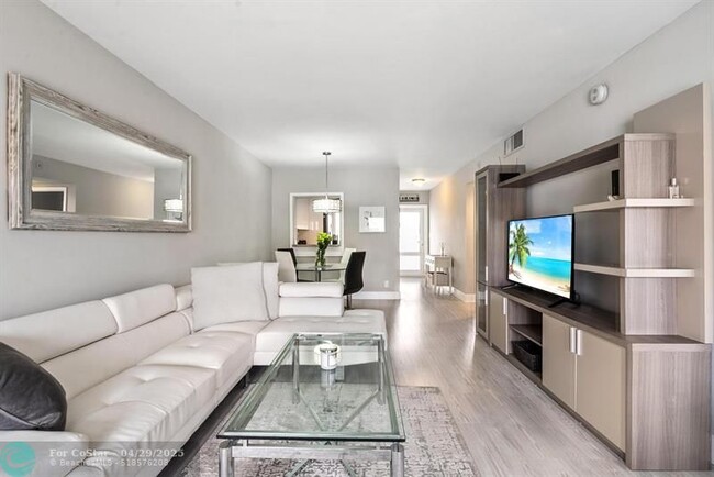 Building Photo - 1461 S Ocean Blvd
