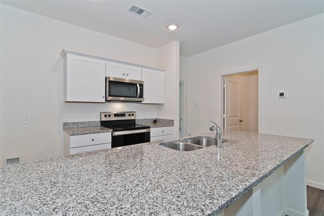 Building Photo - 1637 Shadow Hawk Dr