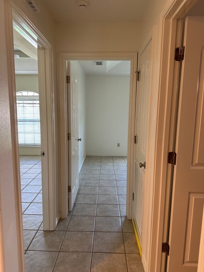 Building Photo - 1837 Tierra Dulce Dr