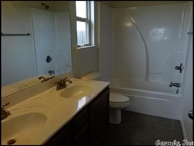 Building Photo - 1101 Yarrow Dr