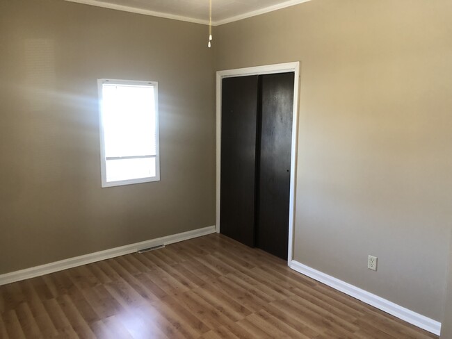 1st Bedroom - 920 S 5th St