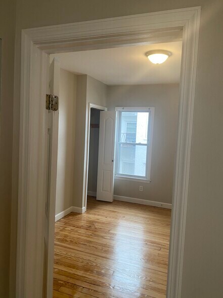 Building Photo - 134 Shelton Ave